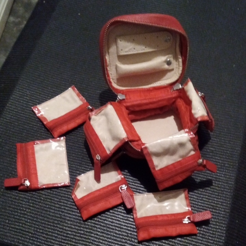 Sundance Red and Cream Travel Jewelry Case